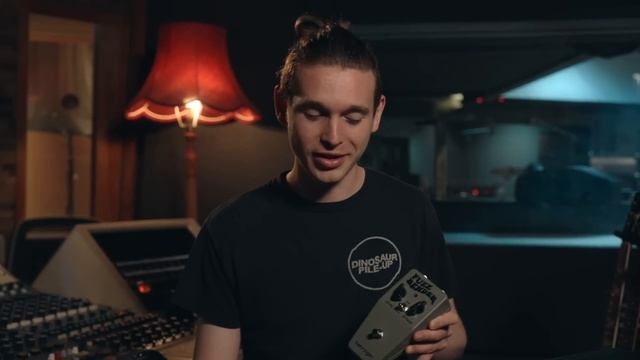 The secret sauce to melting faces - Behringer FUZZ BENDER - Behringer смотреть онлайн