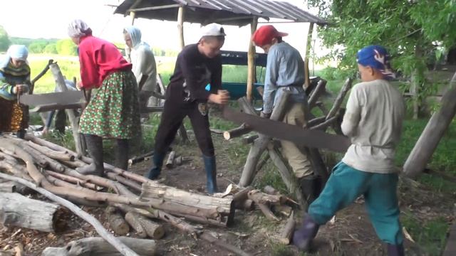 Работа всех и до завтрака в лагере-стане. 13.06.206 смотреть онлайн