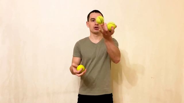 Дистанційне навчання з фізкультури Як навчитися жонглювати з 3 м’ячами з нуля! смотреть онлайн