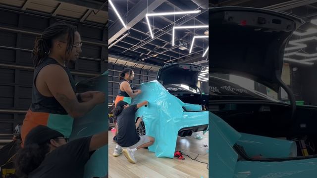 Fade wraps is the new wave 🌊🔥 #wraptors #carwrap #carwrapping #c63samg #miamiblue #automobile смотреть онлайн