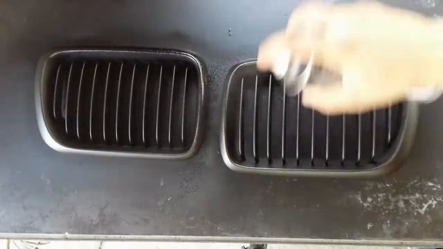 Боядисване със спрей гумена боя смотреть онлайн