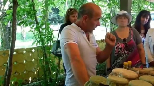 Как отличить настоящий мёд от поддельного. Safi Rimma смотреть онлайн