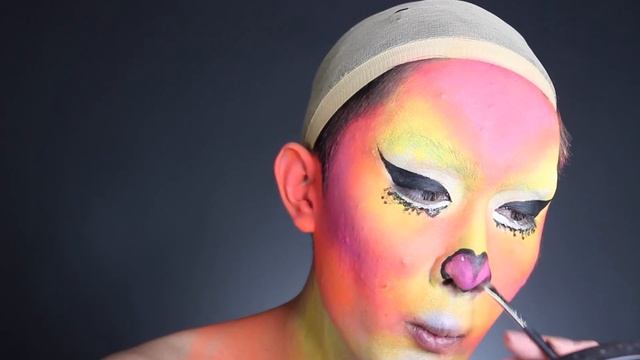 UV NEON LEOPARD BODYPAINT TUTORIAL | ONLINEKYNE HALLOWEEN 2017 смотреть онлайн