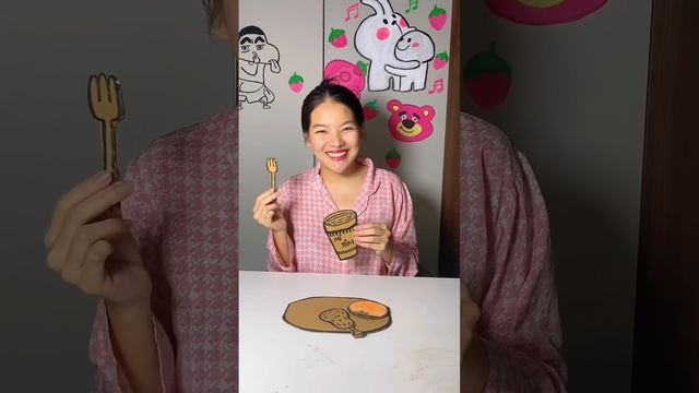 Cô Gái Ăn Giấy😱Ăn MÌ TÔM, ĐÙI GÀ RÁN🍜🍗😋Hậu trường cảnh quay😉 смотреть онлайн
