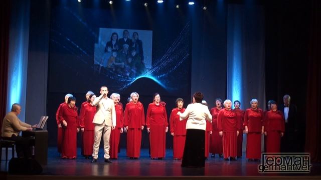 Скажите детям - солисты студии эстрадного вокала "Соловей" и хор ветеранов войны и труда. смотреть онлайн