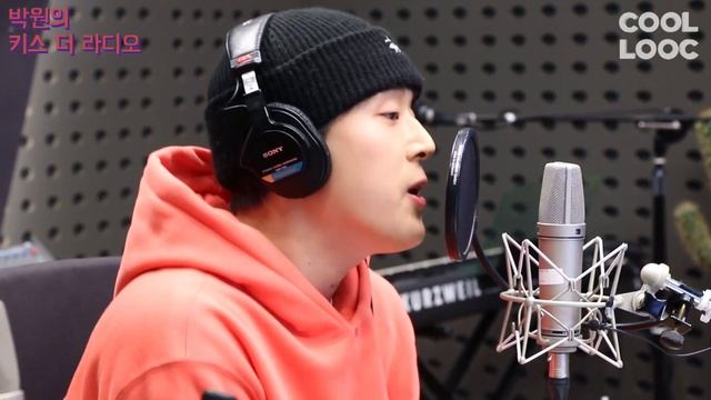 쿨룩 LIVE ▷pH-1 'Nerdy Love' /200113[박원의 키스 더 라디오] смотреть онлайн
