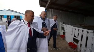 🔥🔥🔥Лукашенко на ферме: "Это то, что надо!!! Это ИДЕАЛЬНО!!! Ничего больше не надо!!!" ПОЛНОЕ ВИДЕО!