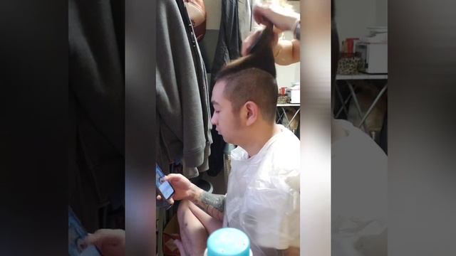 HUBBY MAKE OVER PART 2! | EASY HAIR CUT AND COLOR AT HOME BY IZA HERNANDEZ смотреть онлайн