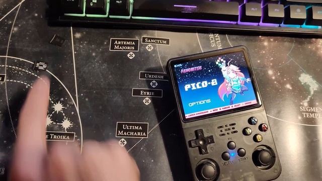 Консоль DATAFROG R36S виснет или уходит в вечную загрузку | Меняем прошивку и карты памяти