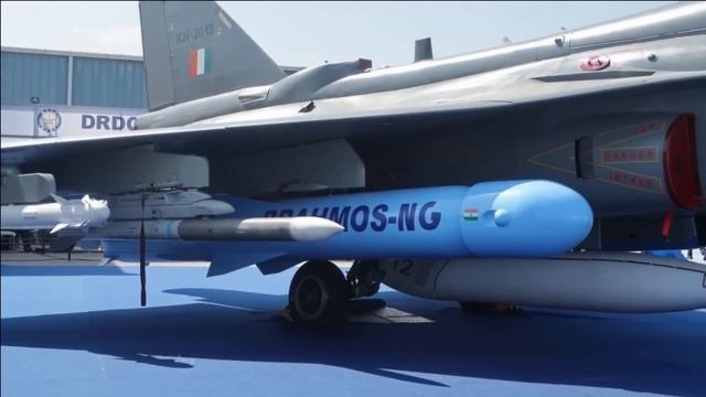 5 hardpoints on Su-30 MKIs to be certified for BrahMos NG смотреть онлайн