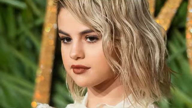 Selena Gomez - The Heart Wants What it Wants (minus) смотреть онлайн