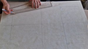 Построить выкройку детских спортивных брюк сможет даже новичок.