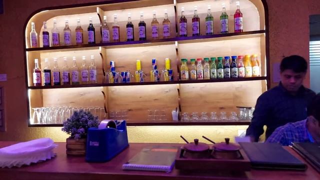 Best Couples Cafe In Patna 😍 | Hello Cafe & Restaurant | Best Romantic Cafe In Patna | Rachna Queen смотреть онлайн