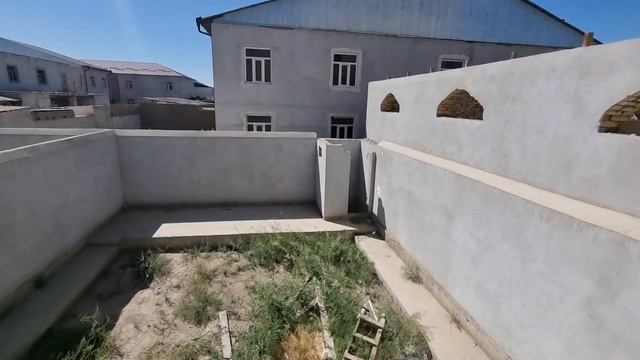 Урганч.ш 225 м² ховли жой сотилади.узгазоил заправка куча .Нархи 60.000$ тел (88) 601.70.70 смотреть онлайн