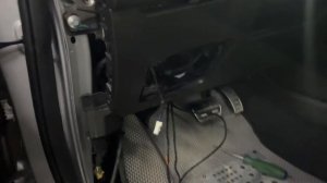 Geely Coolray. Электропривод багажника.