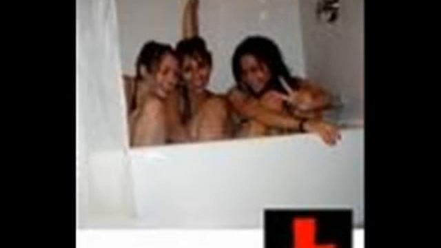 DEMi LOVATO und SELENA GOMEZ ARE BISEXUAL *read description* смотреть онлайн