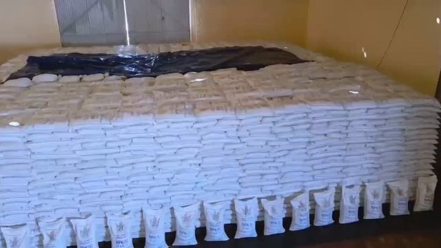 Гуманитарная партия удобрений для Зимбабве смотреть онлайн