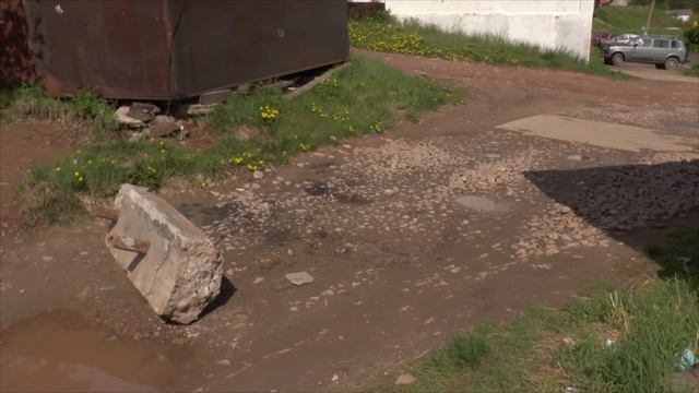 Кто перекрыл дорогу и зачем в районе Пушкина, 93? смотреть онлайн