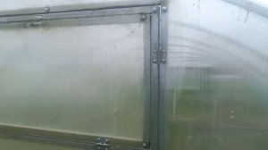 Ремонт парника-теплицы из поликарбоната после зимы.