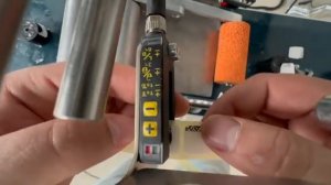 Калибровка щелевого датчика этикетки TELEMECHANICQUE XUVE04M3KSNM8