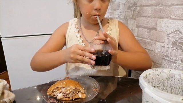 Домашний гамбургер сочный, мощный ,восточный смотреть онлайн