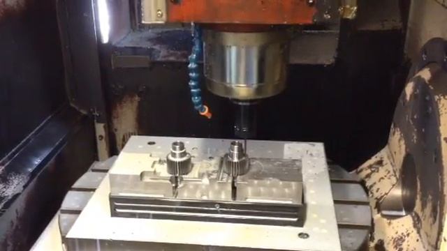 SPINNER Vertical Machining Centers смотреть онлайн