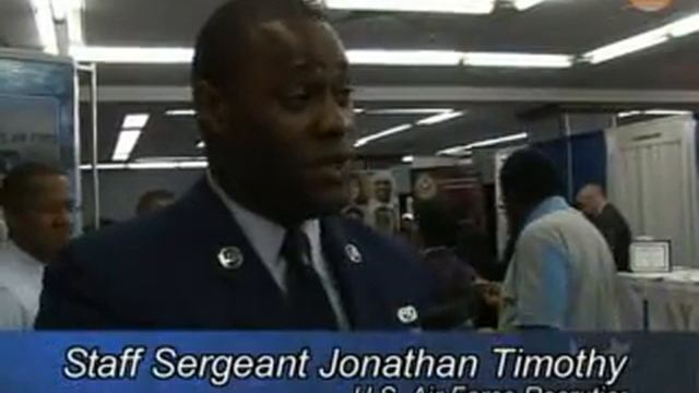 High Number of Latinos Enlisting in the Military смотреть онлайн