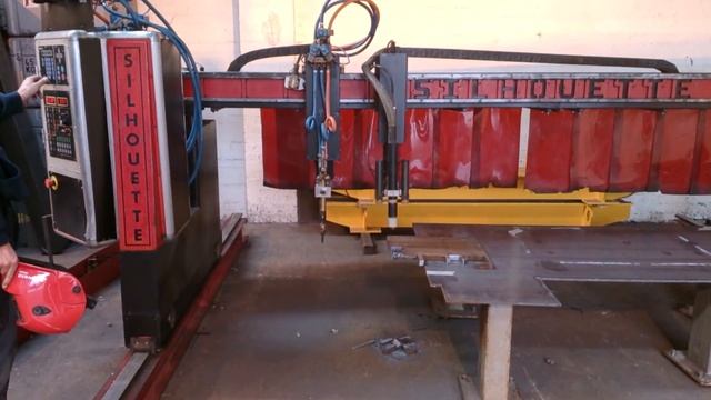 ACS Silhouette CNC Plasma Cutting Test with Hypertherm Max 200 смотреть онлайн