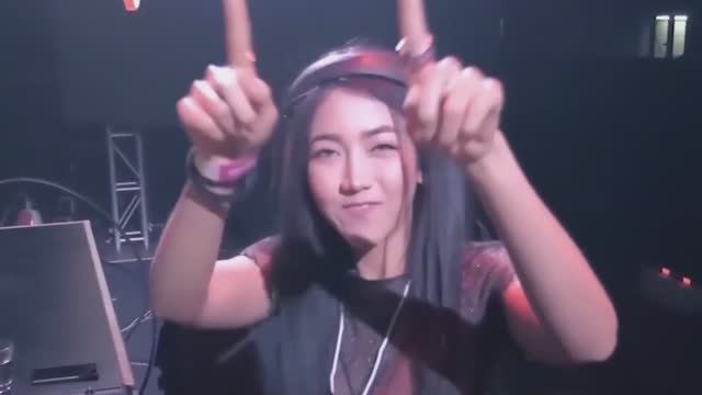 Sash! - Adelante (Remix) смотреть онлайн