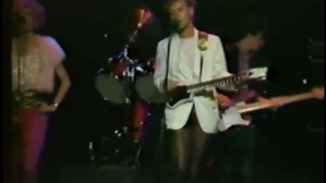 Live Concert from Los Angeles 1986 Dean, Rosana at Madame Wong's West смотреть онлайн