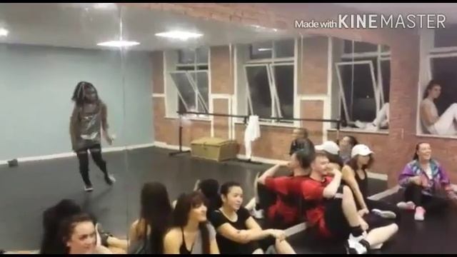 Ellie ft 50 Cent Birthday смотреть онлайн