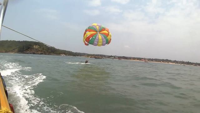 Goa Vlog (Part 4) | Camelot Fantasy Resort | Baga Beach | Parasailing смотреть онлайн