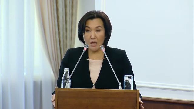А. Есенова об основных вопросах развития медицинской отрасли смотреть онлайн