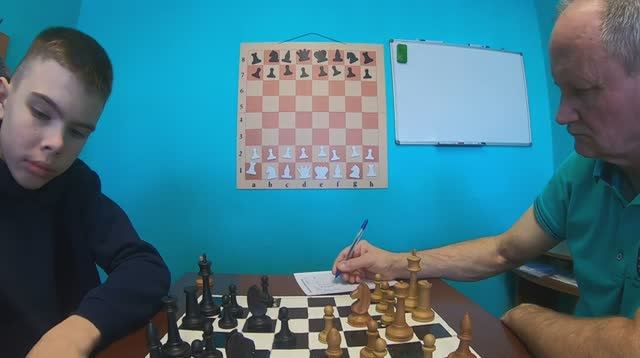 Личное первенство г.Ленинск-Кузнецкий по шахматам 5-тур. Веденичев-Изотов 1:0 11.02.2024 г. смотреть онлайн