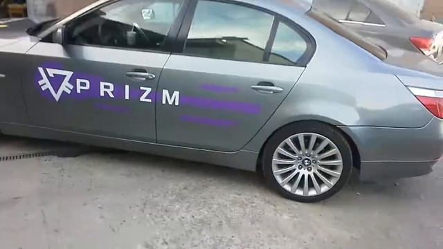8й оклееный автомобиль криптовалюты PRIZM в Таганроге BMW530 н530хр161 серый смотреть онлайн