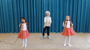 Песня "Робот Бронислав"