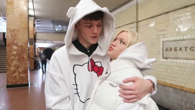 24 ЧАСА В НАРУЧНИКАХ С ДЕВУШКОЙ! потратили 200.000₽…