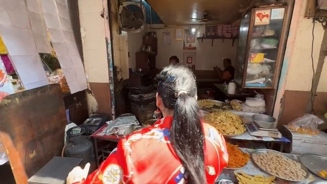 Rs 500 Street Food Challenge | Nathdwara Food Challenge смотреть онлайн