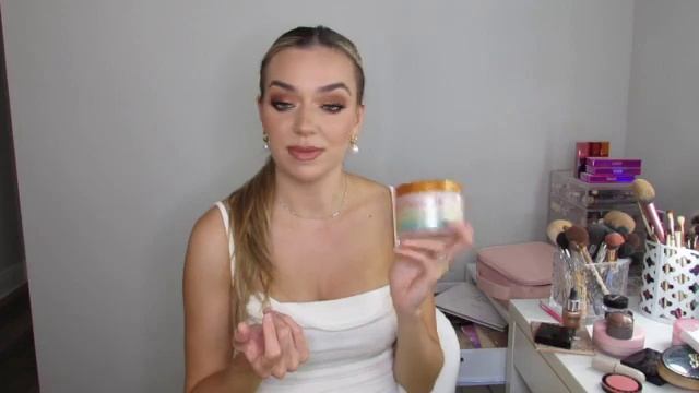 September Favorites! Skin Care, Hair Care, Makeup! смотреть онлайн