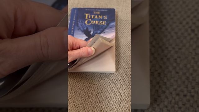 Day 464: The Titans Curse, have you read this? #365daysofbooks #bookworm #bookseries #pjo #booktube смотреть онлайн