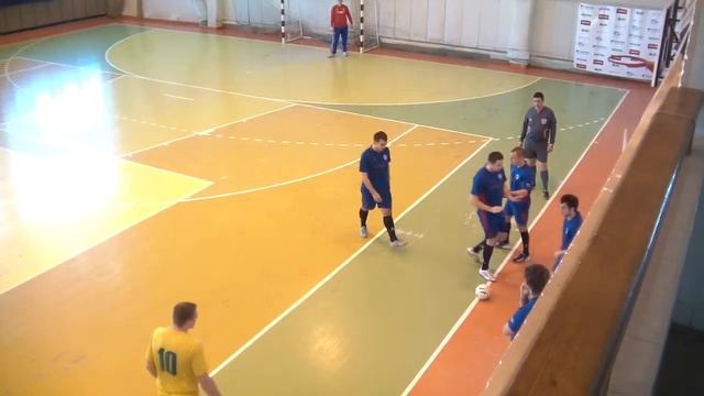 Кубок АРБ 2013.﻿﻿ Поверхность ТВ - Укрметртестстандарт игра за 1 место 1 тайм смотреть онлайн