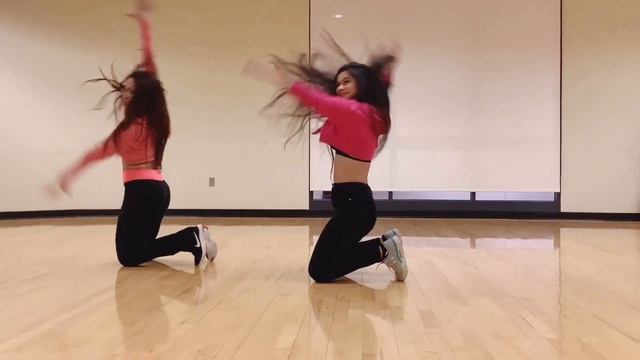 #TakiTaki #TakiTakiChallenge TAKI TAKI - DJ Snake, Cardi B, Ozuna & Selena Gomez Dance