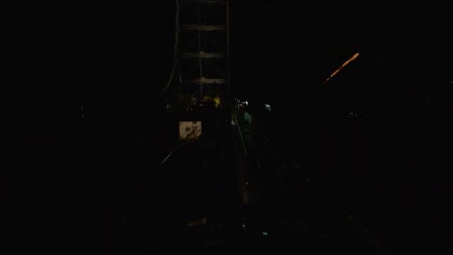 Top Thrill 2 Front Row POV! - Night Ride Cedar Point's New Triple-launch Strata Coaster смотреть онлайн