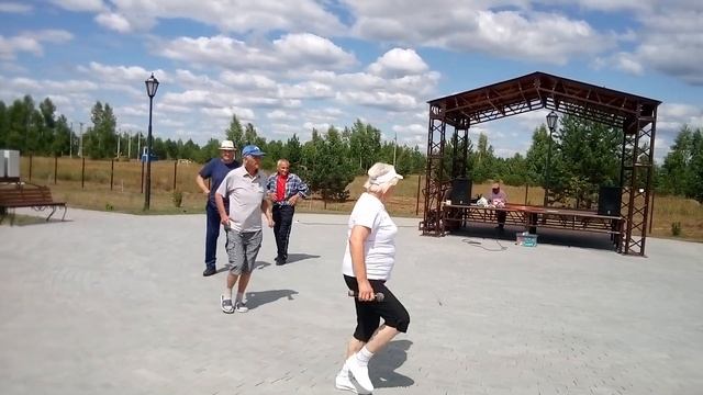 Спортивно-развлекательная программа "Спорт и мы" смотреть онлайн