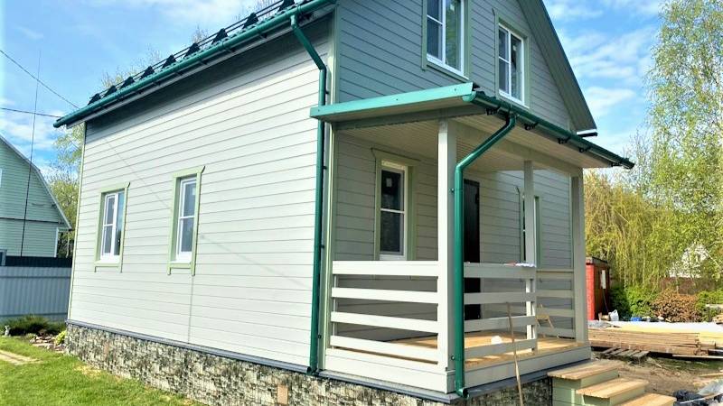 На глаз надейся, а отвесом проверяй! Каркасный дом в полтора этажа в Рузе, корректировки заказчика смотреть онлайн