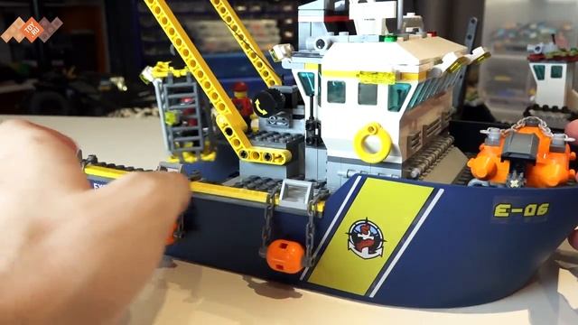 LEGO City_ Deep Sea Exploration Vessel - Brickworm.mp4