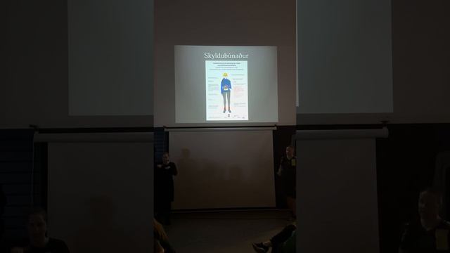 Hlaupafyrirlesturinn með Sigurjóni fyrir Laugarveginn í heild sinni. (03.mars 2024) смотреть онлайн