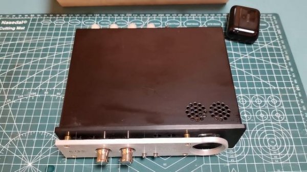 E.O.S. Amadeus 21 - ламповый предусилитель...