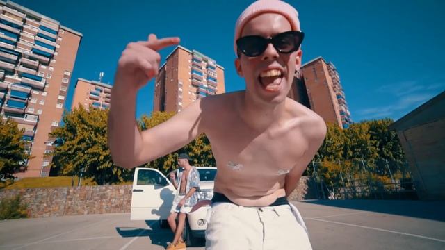 SWING (cuanto dinero vale tu outfit) - L. AKSON | KING K. | D. KODA смотреть онлайн