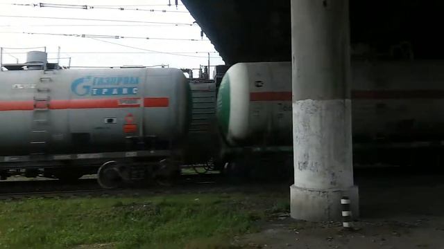 Встреча грузовых поездов на станции Площадь Ленина смотреть онлайн